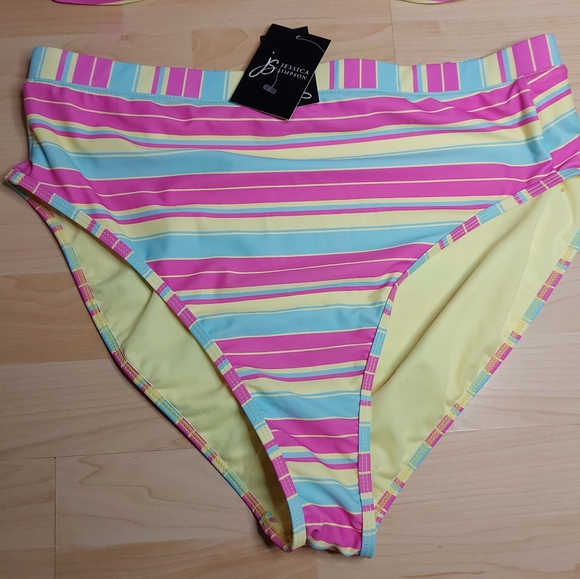 NWT Jessica Simpson Striped Ruffle Bikini Set - Picture 2 of 8